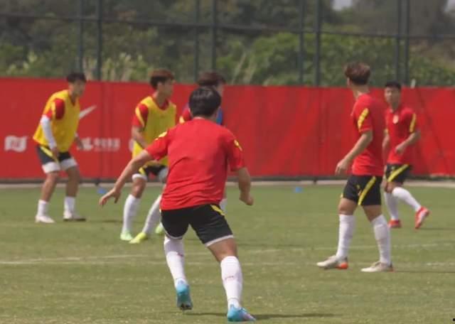 足球最新爆料新闻,最新爆料揭秘神秘转会真相